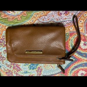 Nine West Carmel wristlet